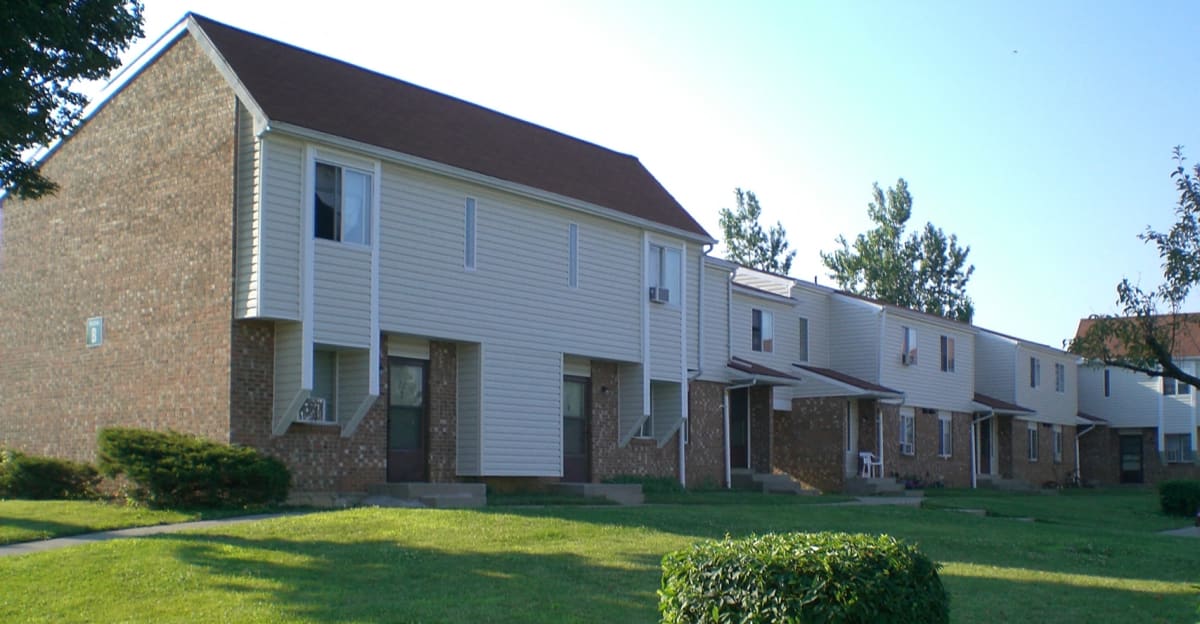 Photos and Video of Forest Court Apartments in Kenton, OH